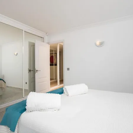 Torre Real ,panoramic Views Sea Mountain And Golf Apartamento *