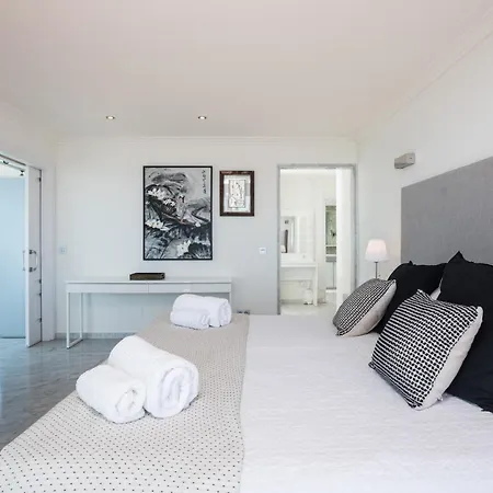 Torre Real ,panoramic Views Sea Mountain And Golf Apartamento *